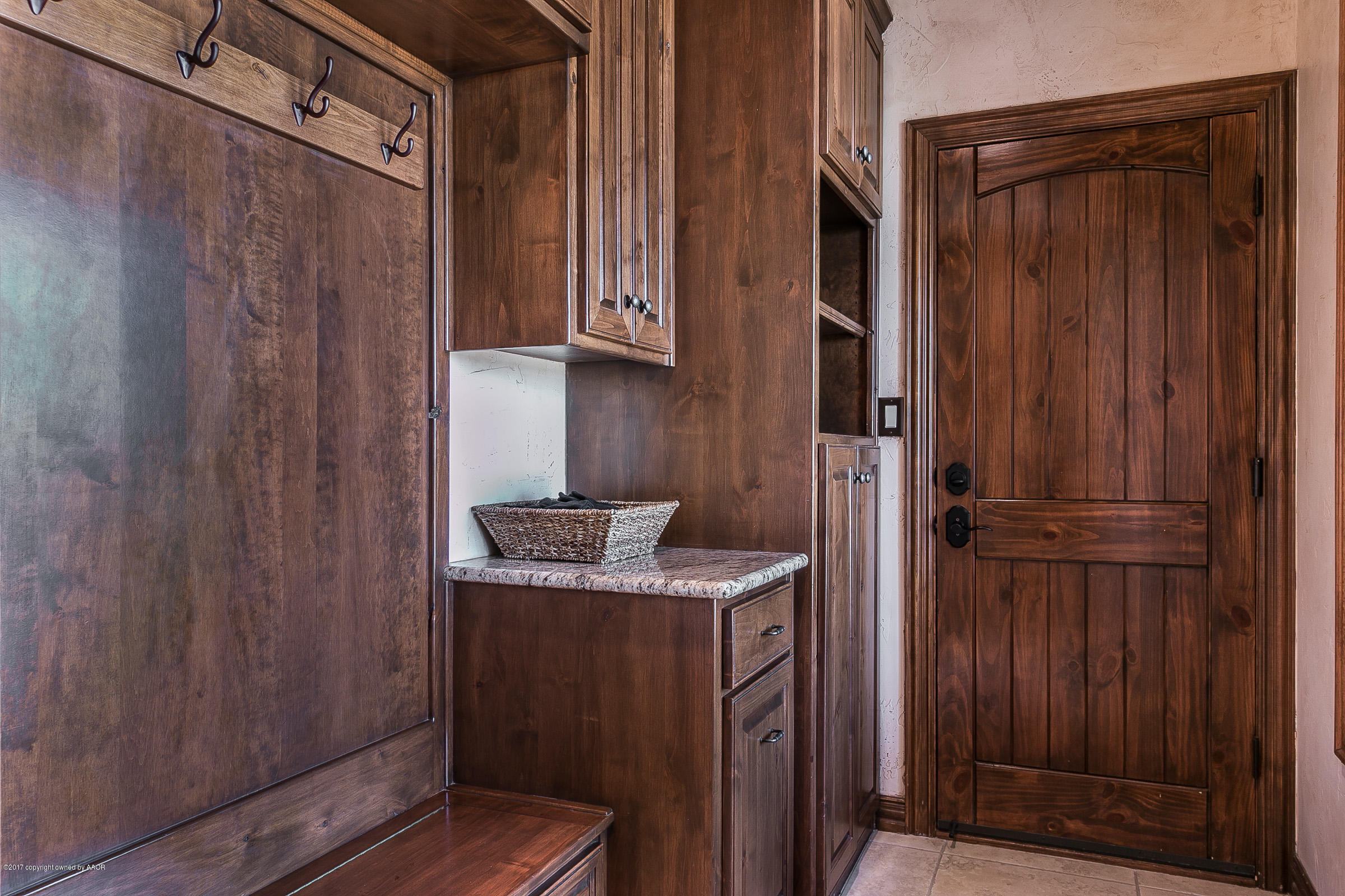 7851 East Lake View Road Amarillo, TX 79118 - Photo 37 of 57 Mud Room