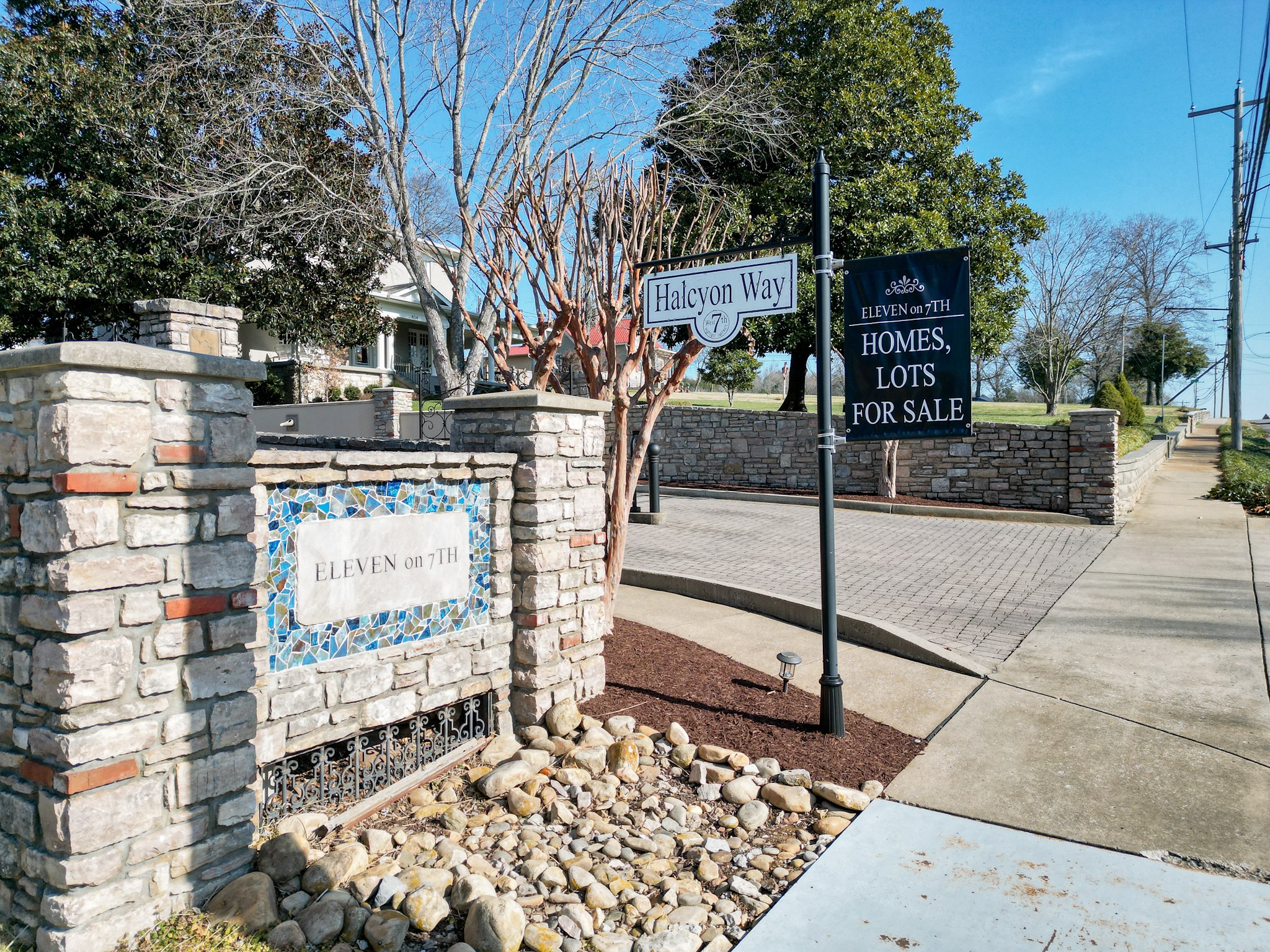 705 Halcyon Way Columbia, TN 38401 - Photo 1 of 16 a view of city from the terrace