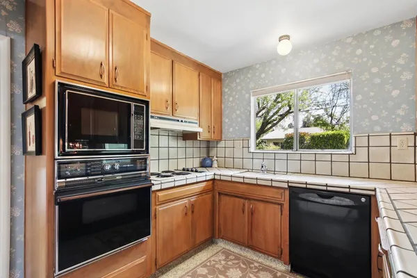 $975,000 | 1018 Plum Lane, Davis, CA 95616