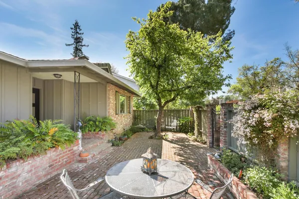 $975,000 | 1018 Plum Lane, Davis, CA 95616