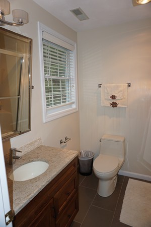 4 Edwards Road Wilmington, MA 01887 - Photo 17 of 29 Gallery Image 17