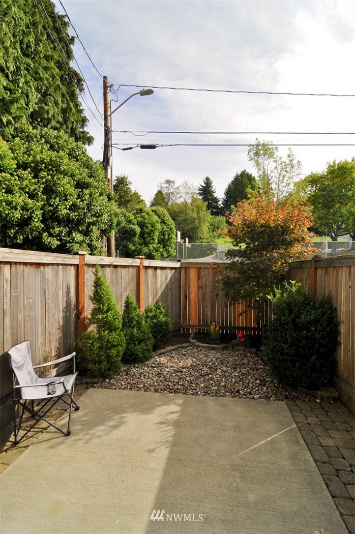 5416 Fauntleroy Way Southwest, Unit A Seattle, WA 98136 - Photo 4 of 13