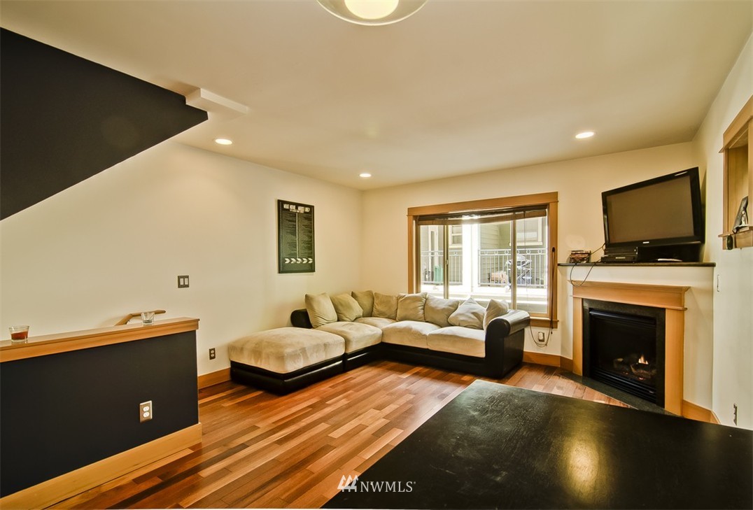 5416 Fauntleroy Way Southwest, Unit A Seattle, WA 98136 - Photo 7 of 13