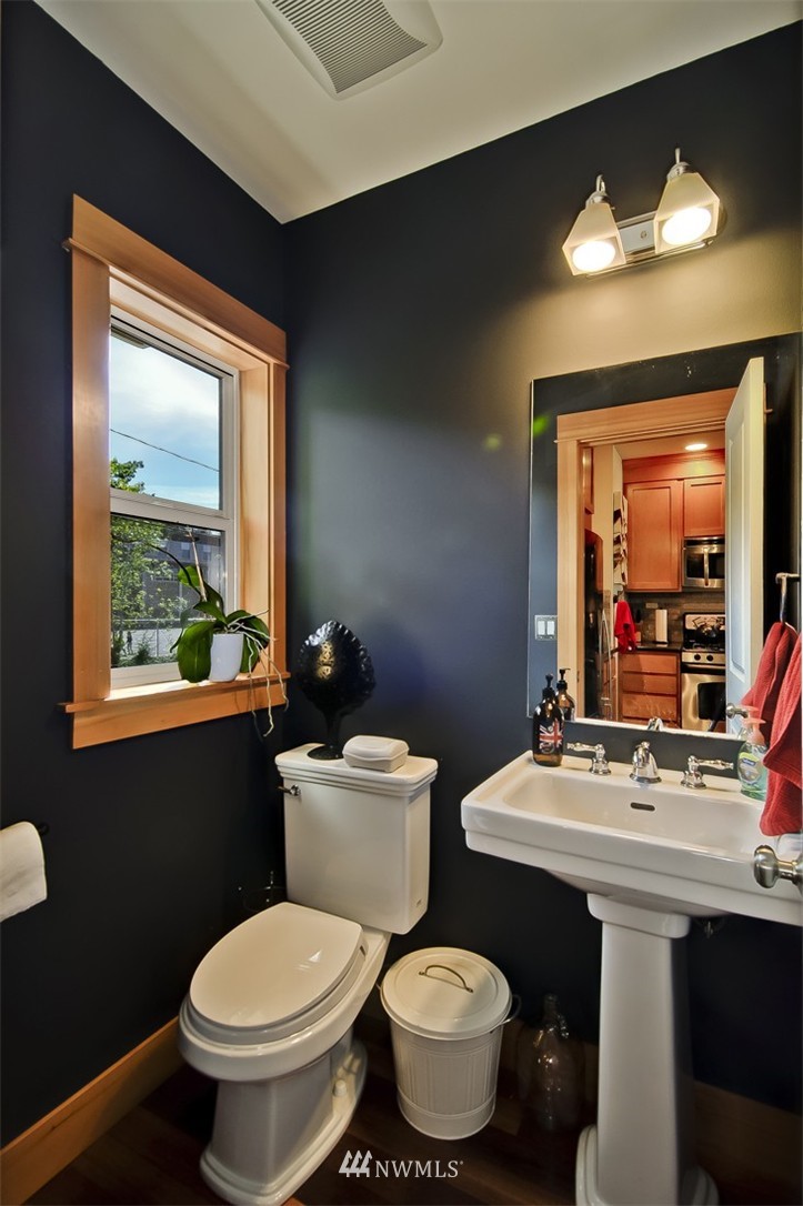 5416 Fauntleroy Way Southwest, Unit A Seattle, WA 98136 - Photo 9 of 13