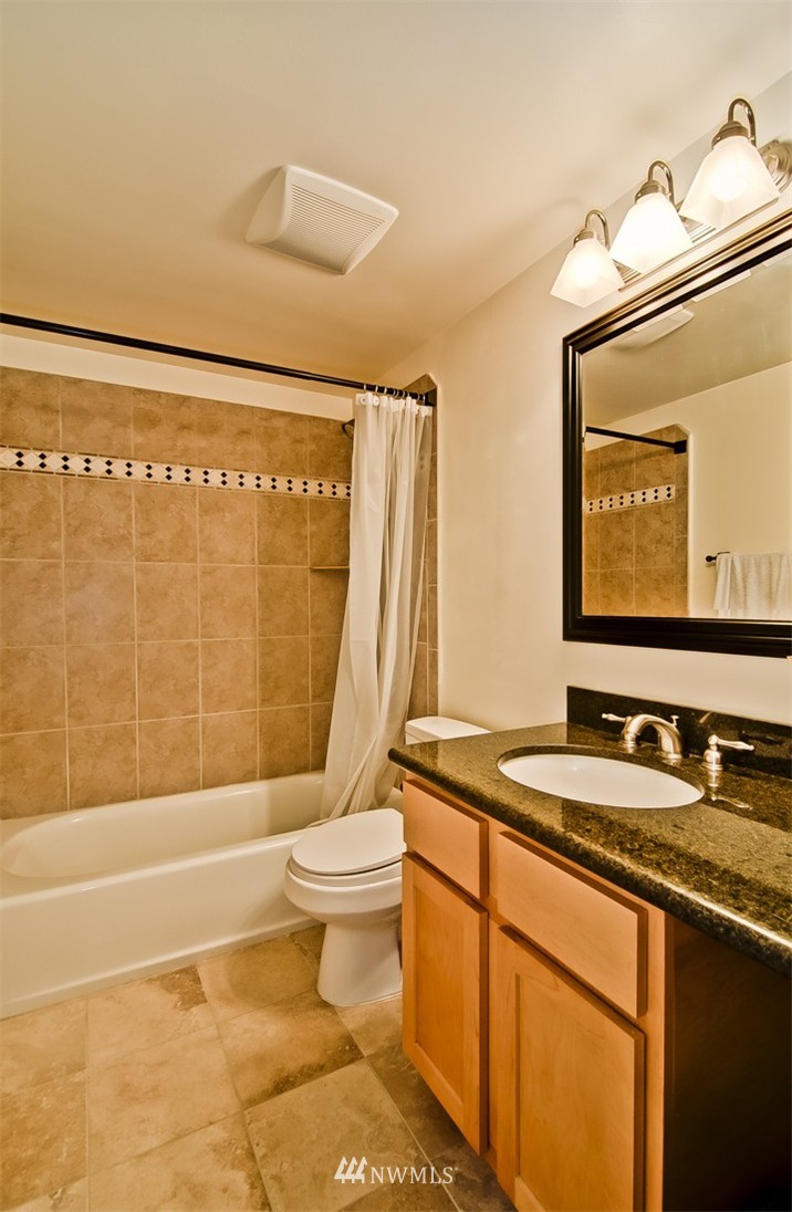 5416 Fauntleroy Way Southwest, Unit A Seattle, WA 98136 - Photo 10 of 13