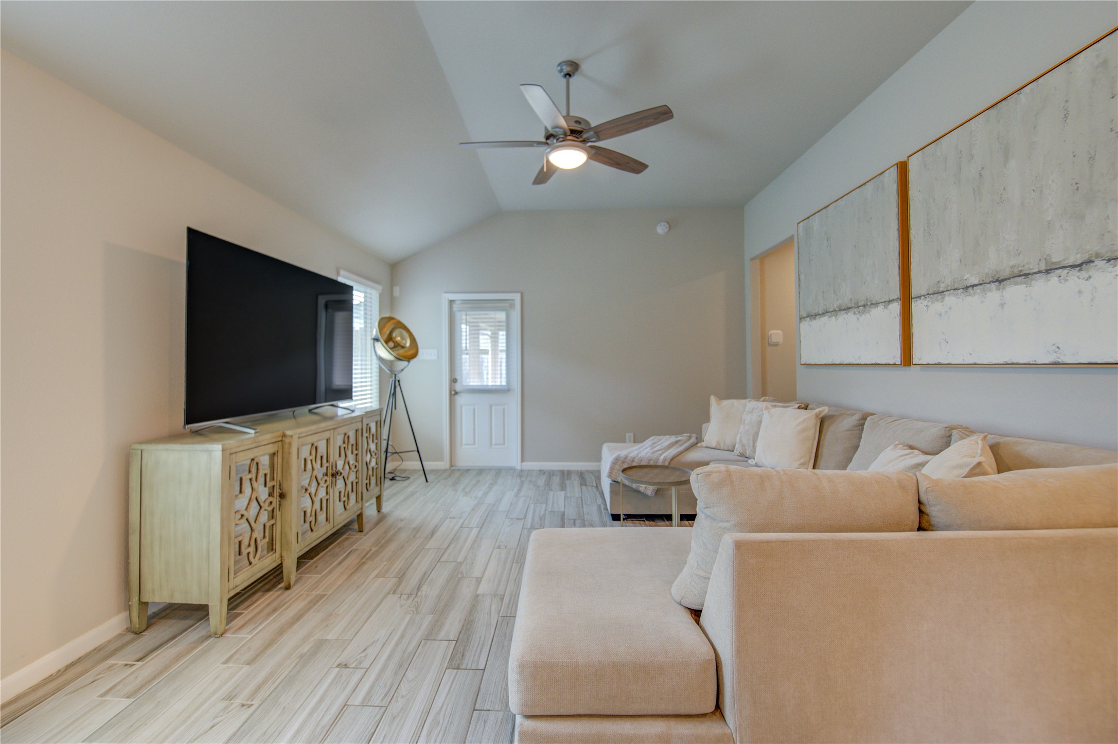 5011 Yellow Rays Trail Katy, TX 77493 - Photo 9 of 47