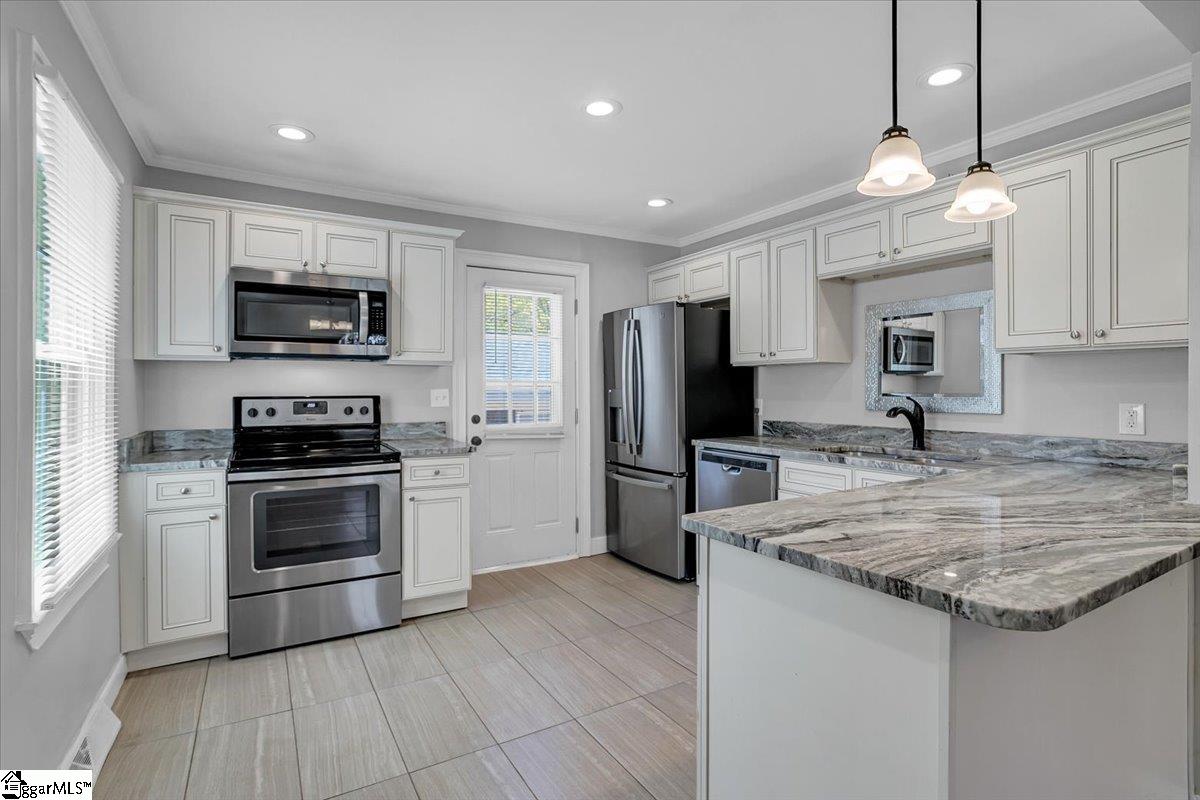 130 Glenn Road Greenville, SC 29607 - Photo 12 of 31 Gallery Image 12