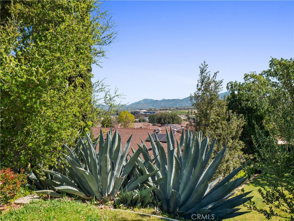 19401 Oak Crossing Road Newhall, CA 91321 - Photo 42 of 47