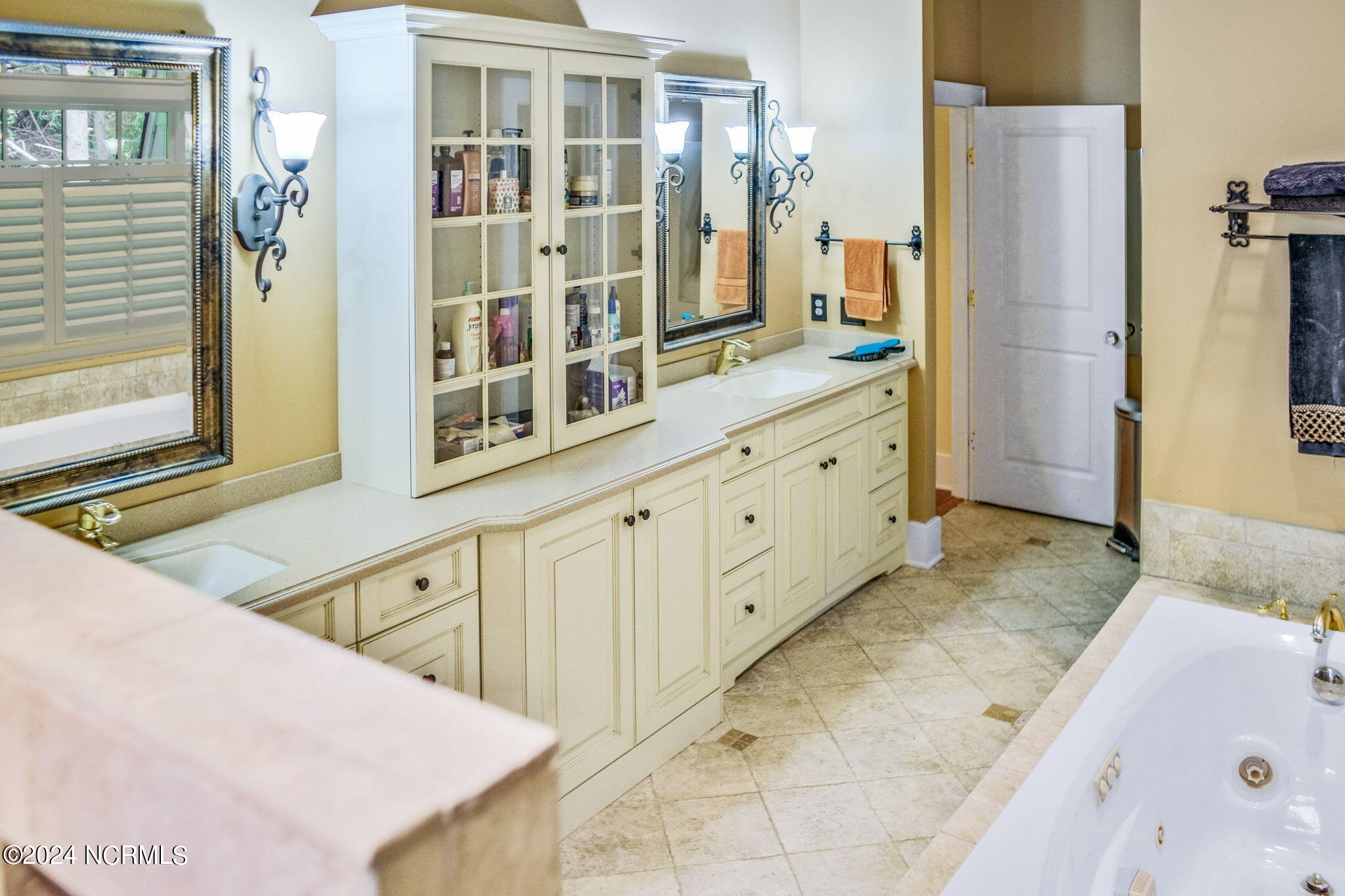 2315 Midland Road Pinehurst, NC 28374 - Photo 24 of 71 Master Bath