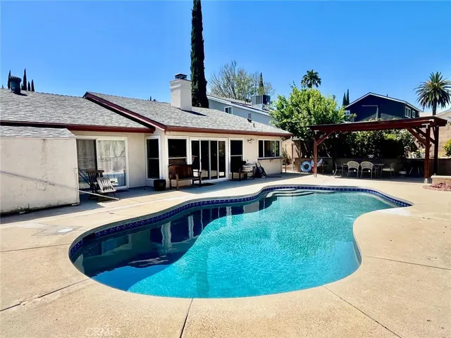$1,029,000 | 10116 Viking Avenue, Northridge, CA 91324