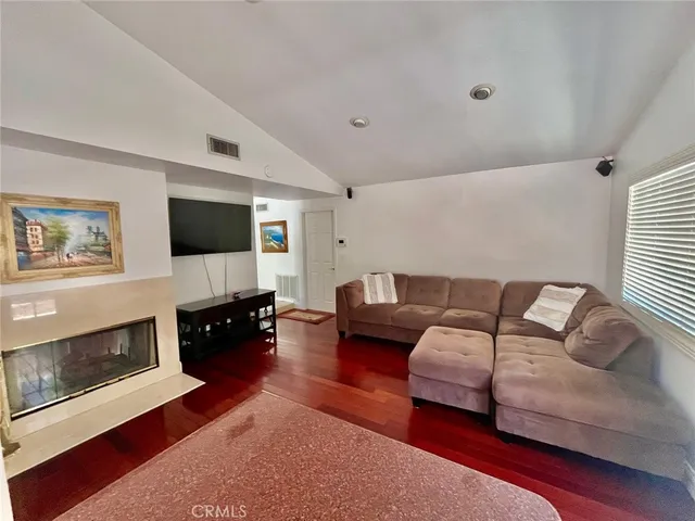 $1,029,000 | 10116 Viking Avenue, Northridge, CA 91324