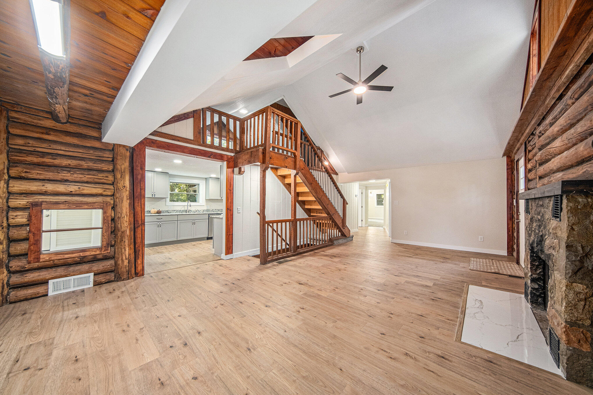 410 Robinson Road Jackson, MI 49203 - Photo 3 of 38 Staircase