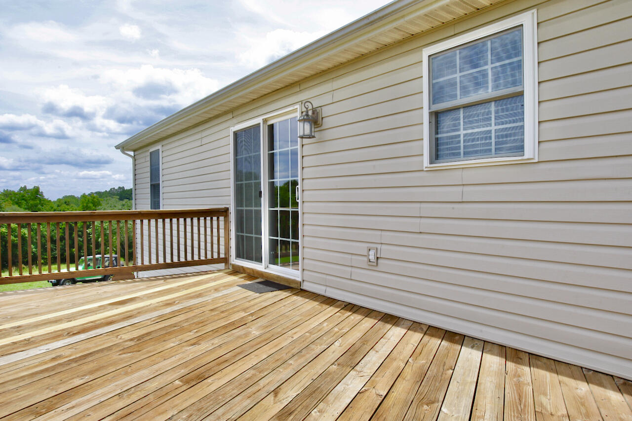2444 Nemmo Road Vinton, VA 24179 - Photo 36 of 59 a view of a wooden deck