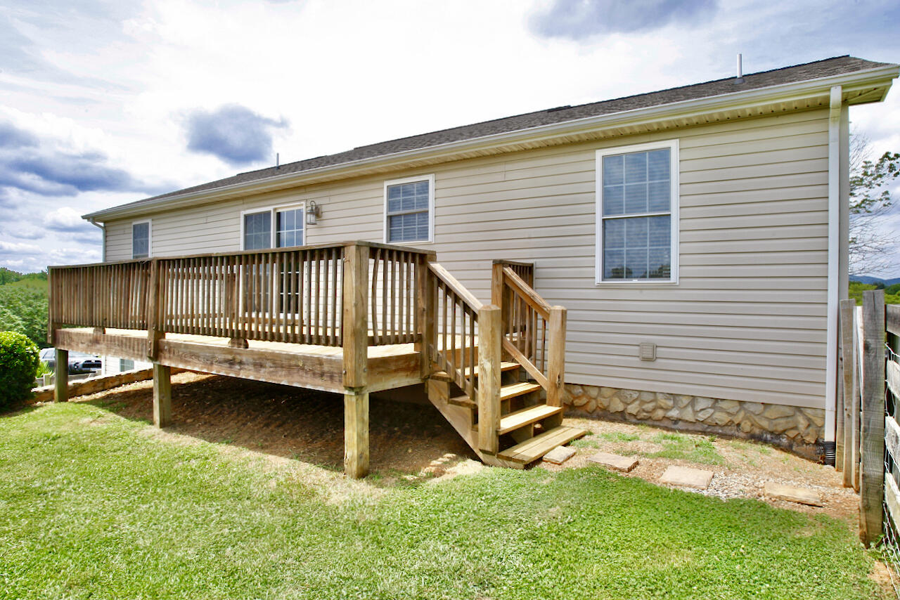 2444 Nemmo Road Vinton, VA 24179 - Photo 38 of 59 _V4B3107