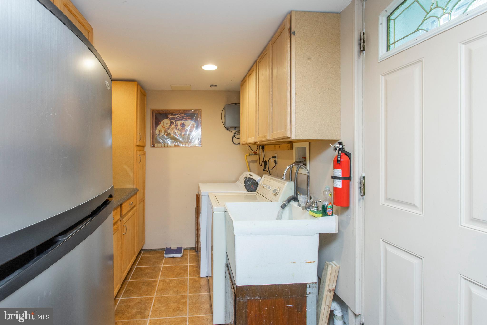 508 Exton Road Hatboro, PA 19040 - Photo 10 of 36 a utility room with dryer and washer