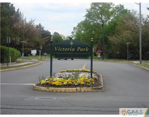 a view of a park with welcome board