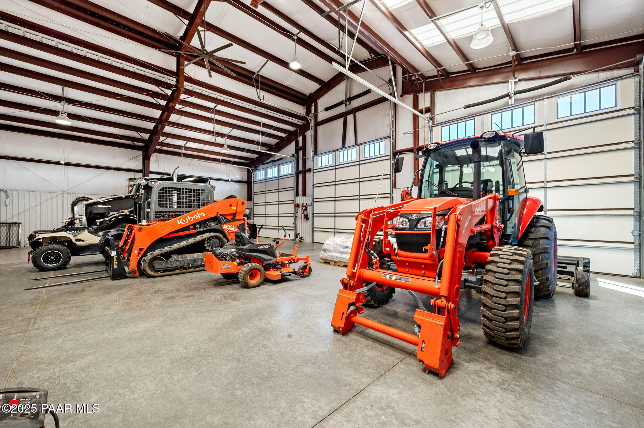 7520 North Williamson Valley Road Prescott, AZ 86305 - Photo 36 of 57 a view of a garage with parked cars