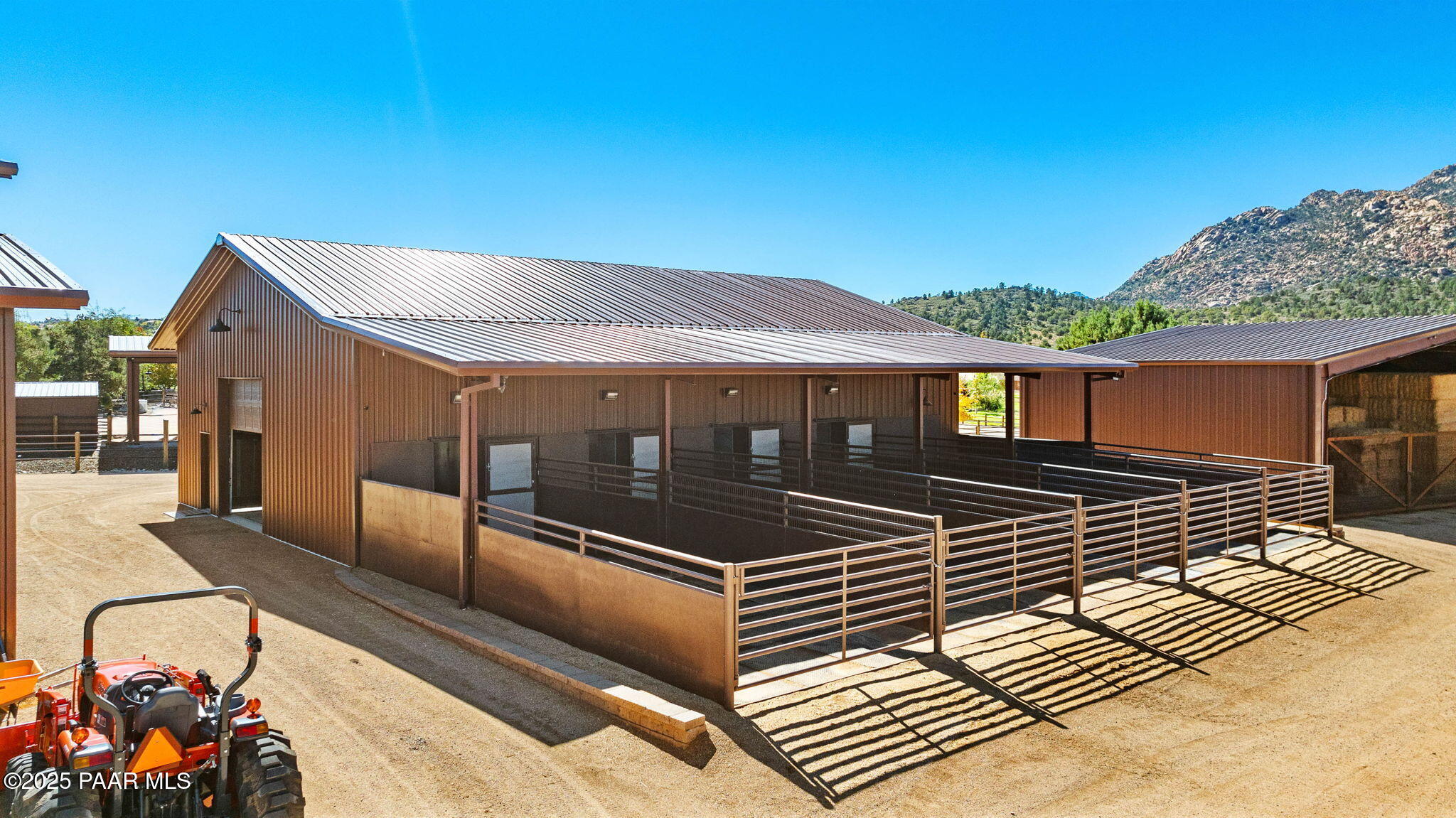 7520 North Williamson Valley Road Prescott, AZ 86305 - Photo 42 of 57 a front view of a house with balcony