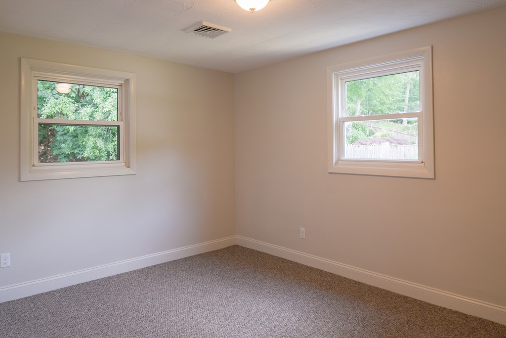 38 Donna Road Framingham, MA 01701 - Photo 17 of 23 Gallery Image 17