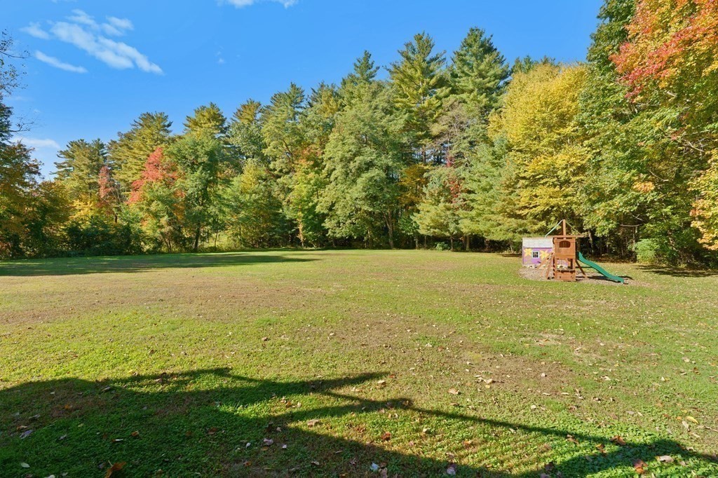 107 Brookfield Road Sturbridge, MA 01518 - Photo 28 of 36 a view of an ocean and beach
