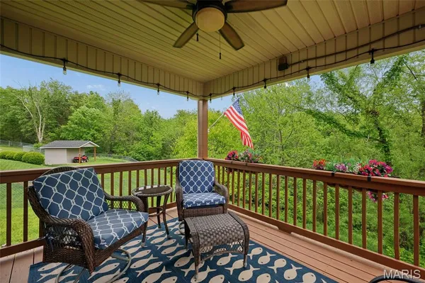 $299,500 | 830 Hawks Cir Drive, Hillsboro, MO 63050