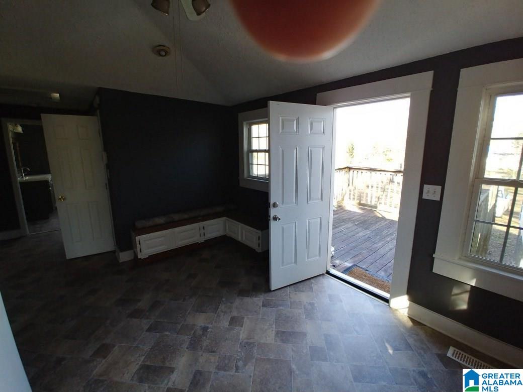 306 East 3rd Street Sylacauga, AL 35150 - Photo 4 of 13
