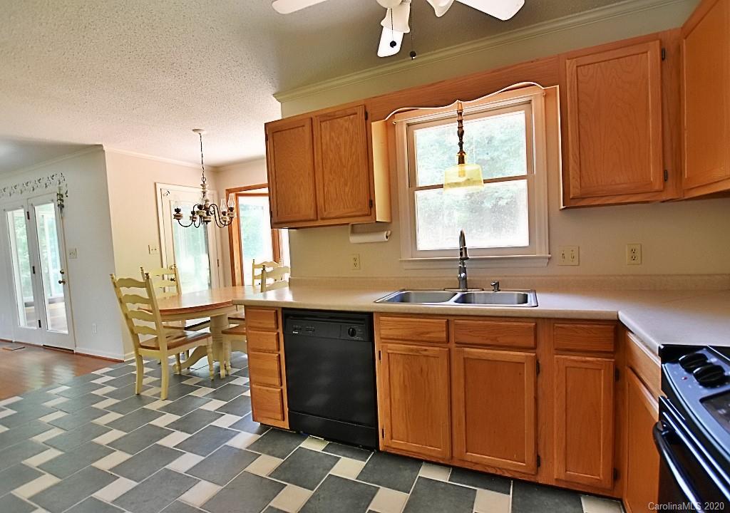 951 Pine Knoll Road Fort Mill, SC 29715 - Photo 12 of 23