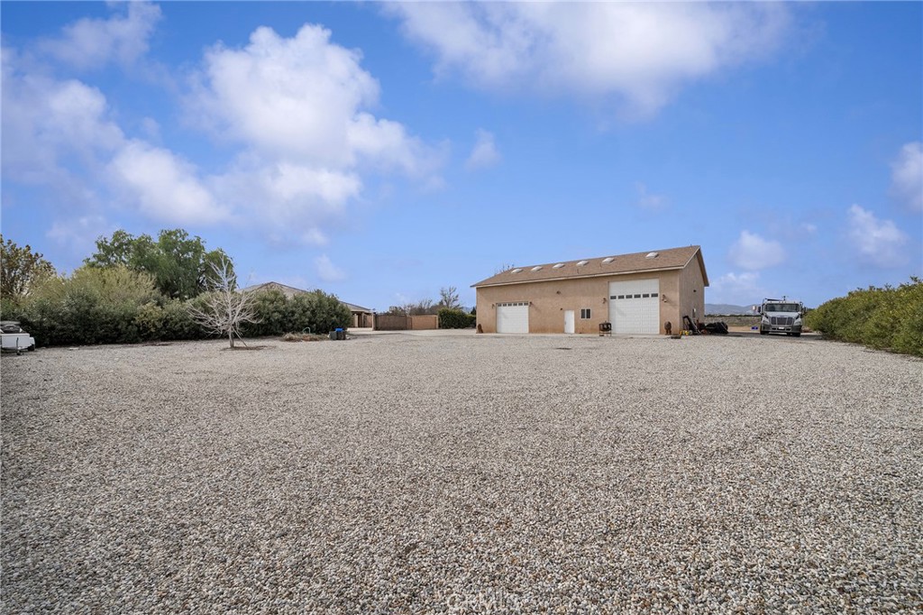 7172 Jargon Road Hesperia, CA 92344 - Photo 56 of 75