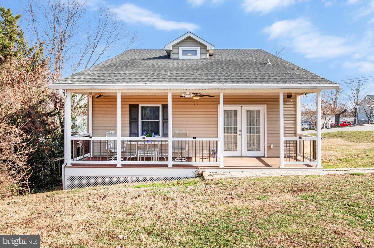 201 Charles Road Linthicum Heights, MD 21090 - Photo 36 of 50 Covered back porch