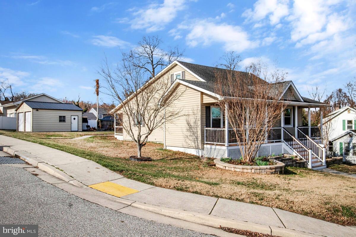 201 Charles Road Linthicum Heights, MD 21090 - Photo 4 of 50 Corner lot