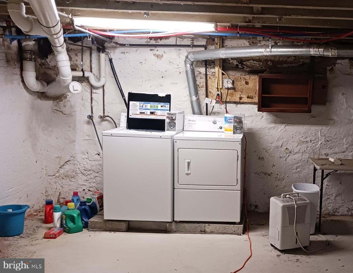58 Darby Road, Unit 2 Paoli, PA 19301 - Photo 12 of 12 Laundry on-site