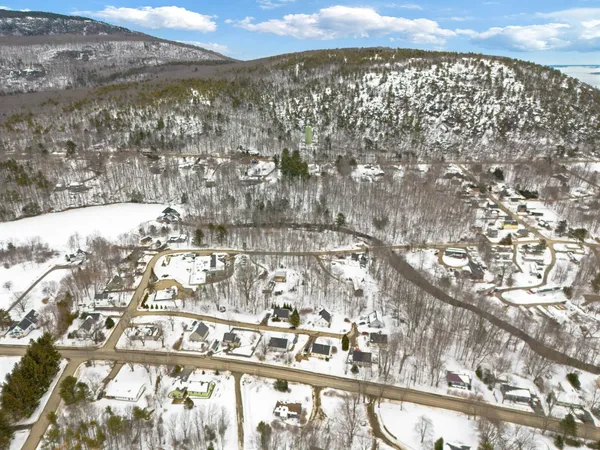 $375,000 | 16 Madison Way, Camden, ME 04843