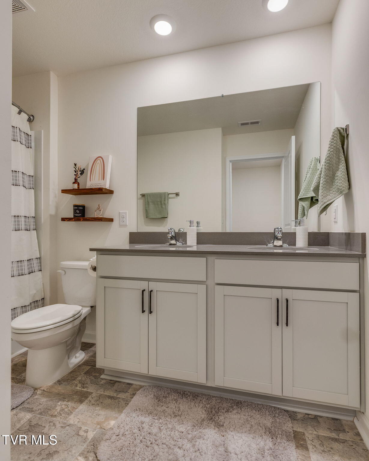 2556 Bridgeforth Crossing Kingsport, TN 37664 - Photo 24 of 35 024