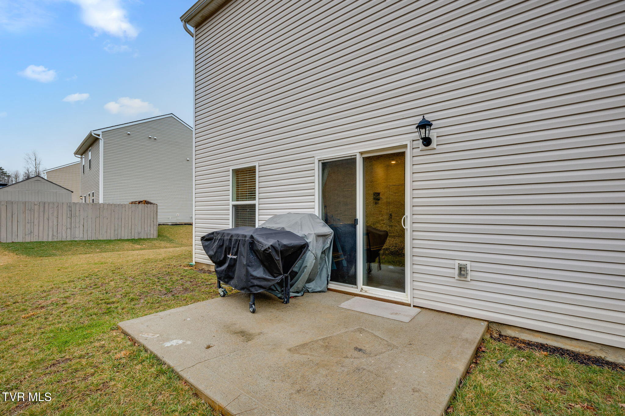 2556 Bridgeforth Crossing Kingsport, TN 37664 - Photo 34 of 35 034