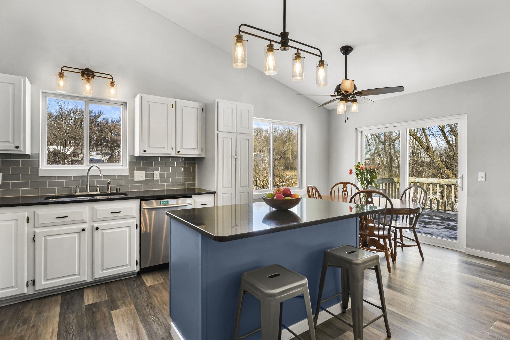 122 Copps Avenue Monona, WI 53716 - Photo 14 of 33