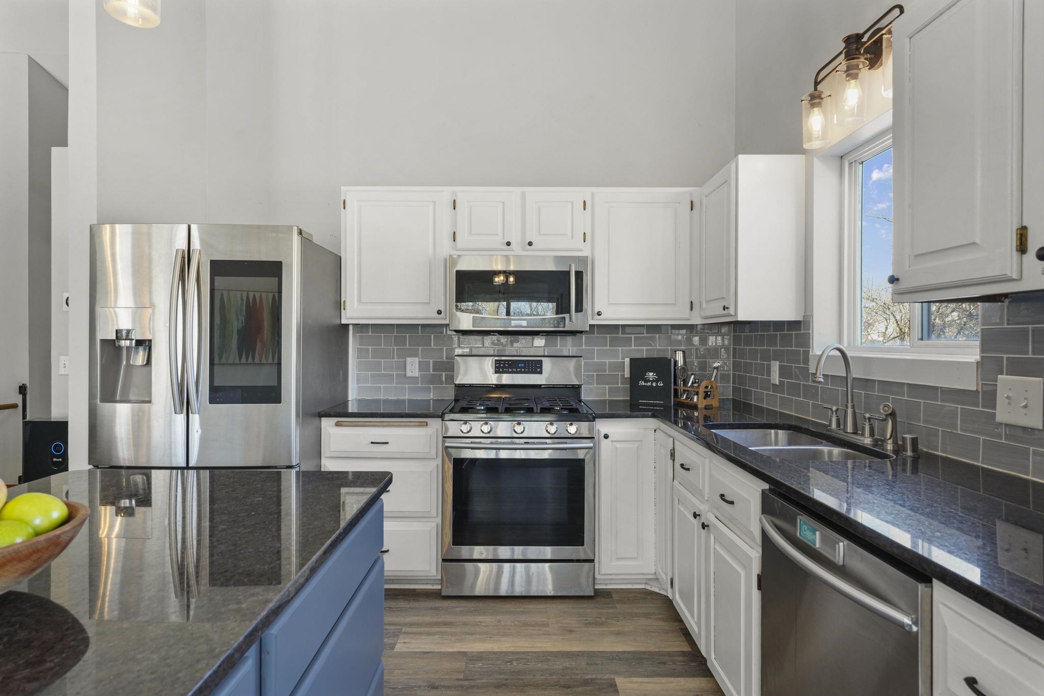 122 Copps Avenue Monona, WI 53716 - Photo 17 of 33