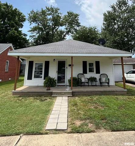 $129,900 | 510 1/2 East 6th Street, Metropolis, IL 62960