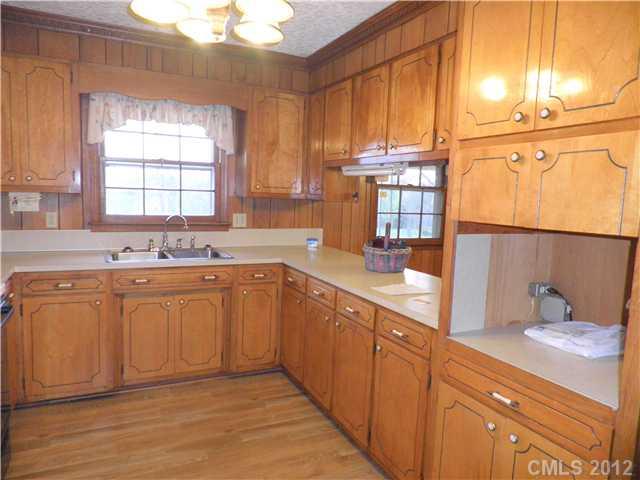 3189 East Maiden Road Maiden, NC 28650 - Photo 9 of 16 Gallery Image 9