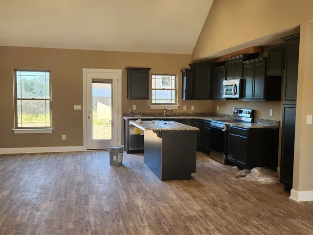 $429,900 | 2101 Red Barn Road, Christiana, TN 37037