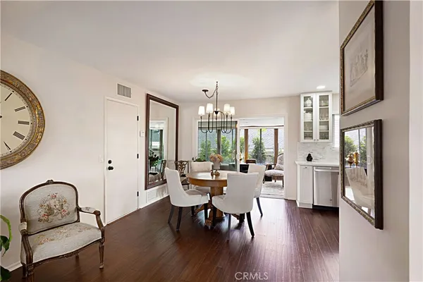 $279,900 | 1221 West Mayberry Avenue, Hemet, CA 92543