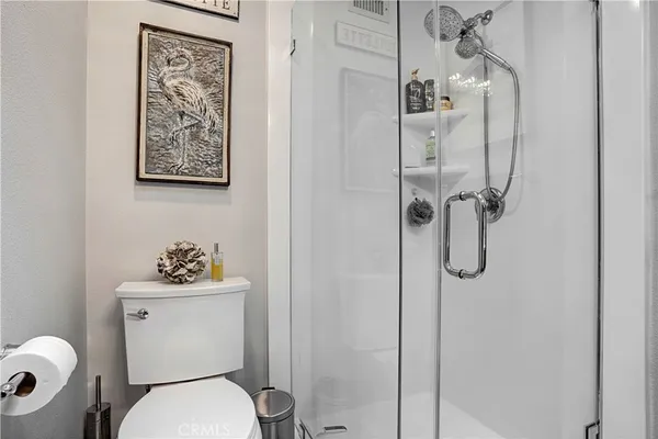 $279,900 | 1221 West Mayberry Avenue, Hemet, CA 92543