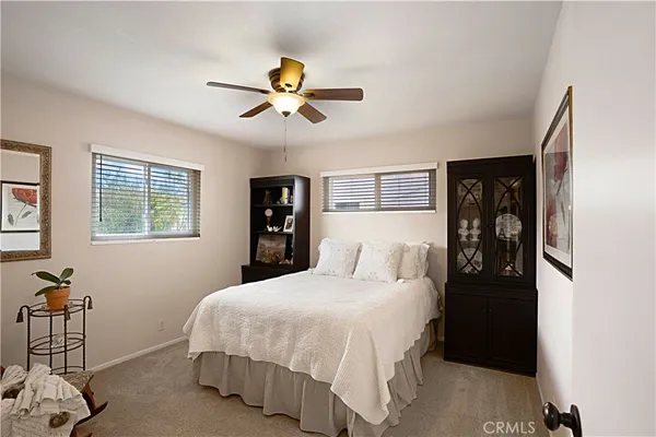 $279,900 | 1221 West Mayberry Avenue, Hemet, CA 92543