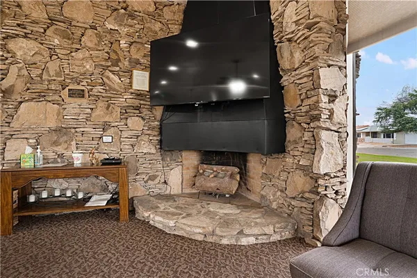 $279,900 | 1221 West Mayberry Avenue, Hemet, CA 92543