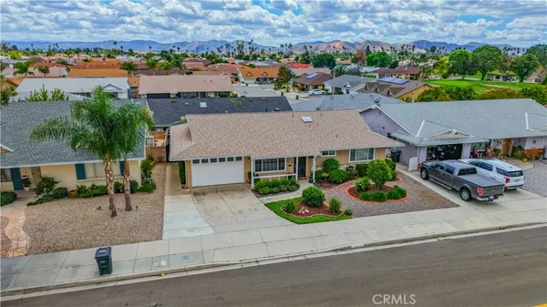 $279,900 | 1221 West Mayberry Avenue, Hemet, CA 92543