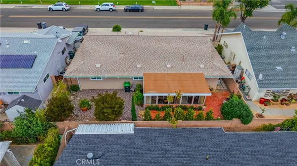 $279,900 | 1221 West Mayberry Avenue, Hemet, CA 92543