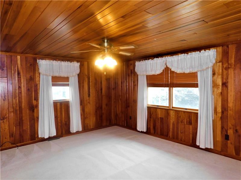 11 3rd Street Ligonier, PA 15658 - Photo 3 of 21 Gallery Image 3