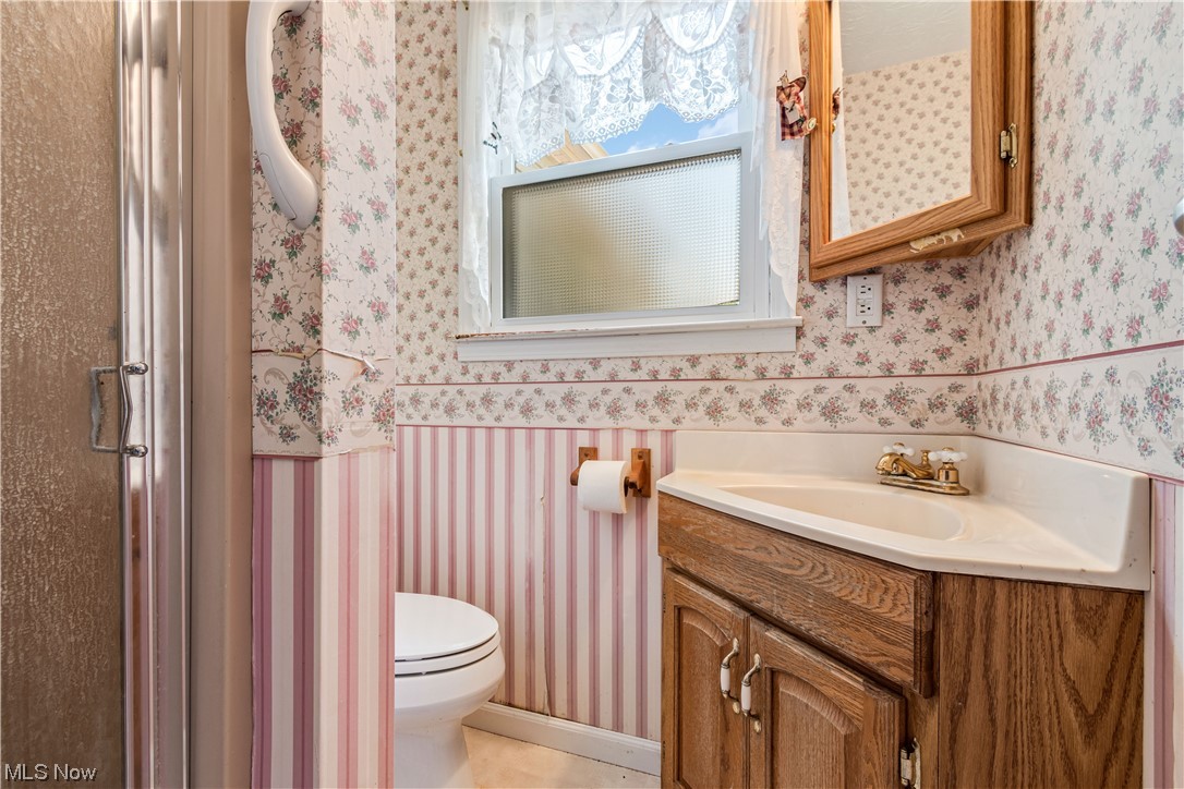 4081 Tapper Road Barberton, OH 44203 - Photo 12 of 26 Primary bathroom with walk in shower
