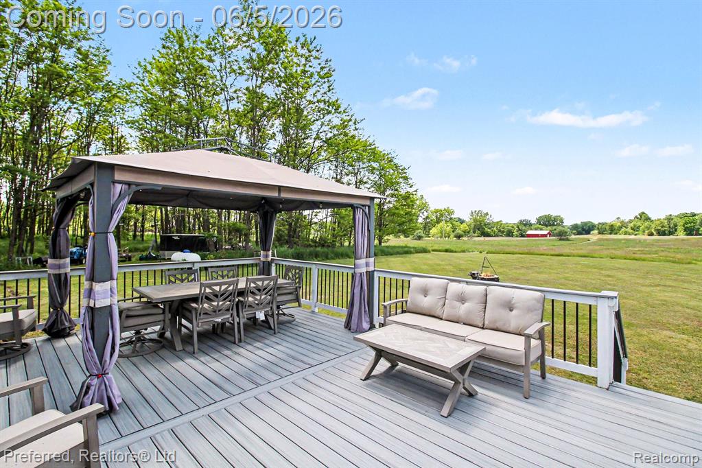 6366 Dutcher Road Howell, MI 48843 - Photo 4 of 33