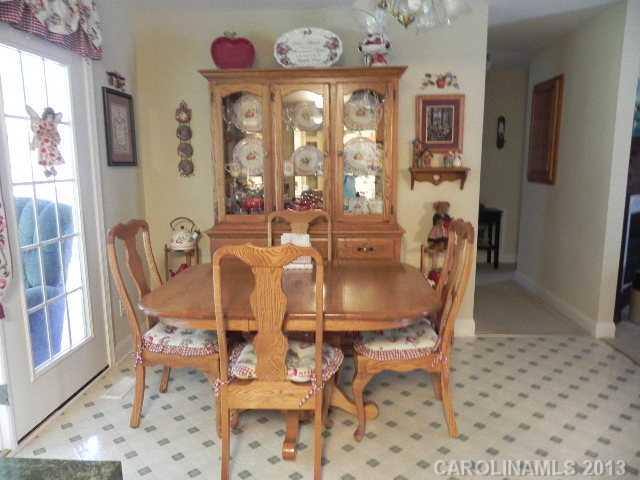 294 Ashebrook Park Road Dallas, NC 28034 - Photo 4 of 12 Gallery Image 4