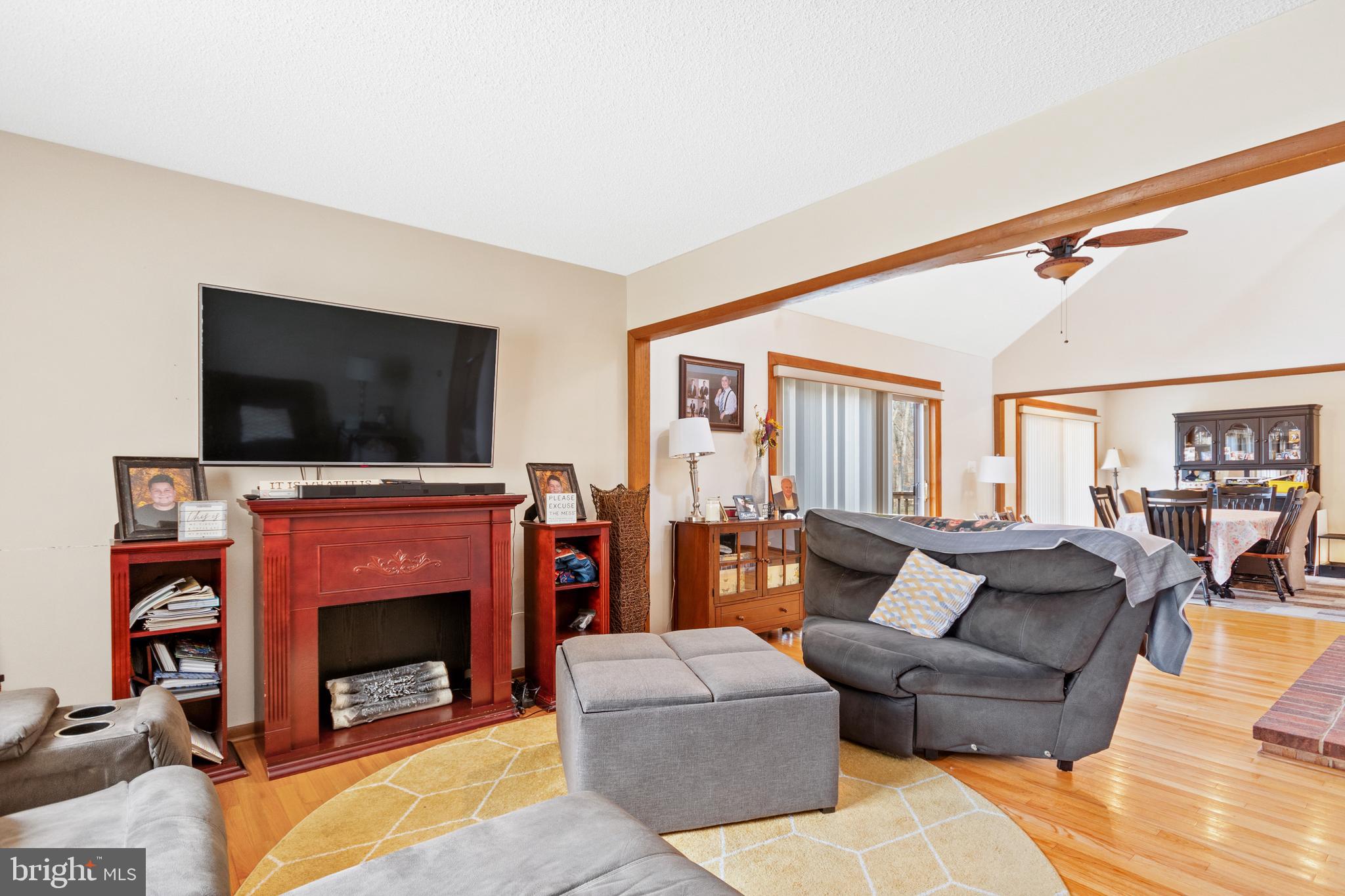 166 Stagecoach Road Turnersville, NJ 08012 - Photo 4 of 23 Gallery Image 4